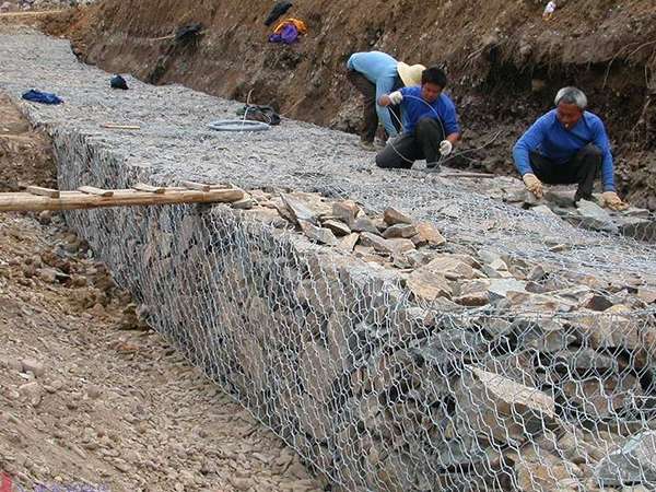 高尔凡石笼网案例展示